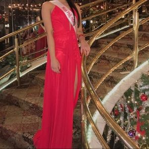 Red lightweight prom dress